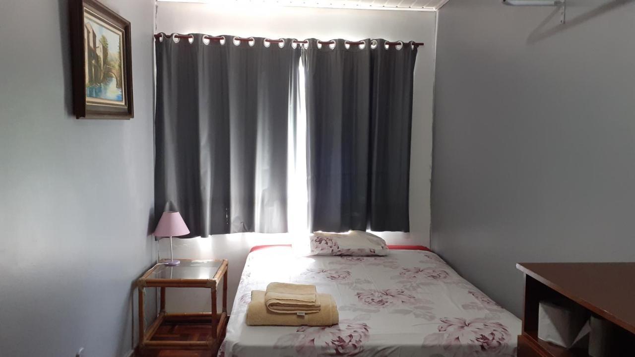 Fora De Casa Guest House Poa Порту-Алегри Экстерьер фото